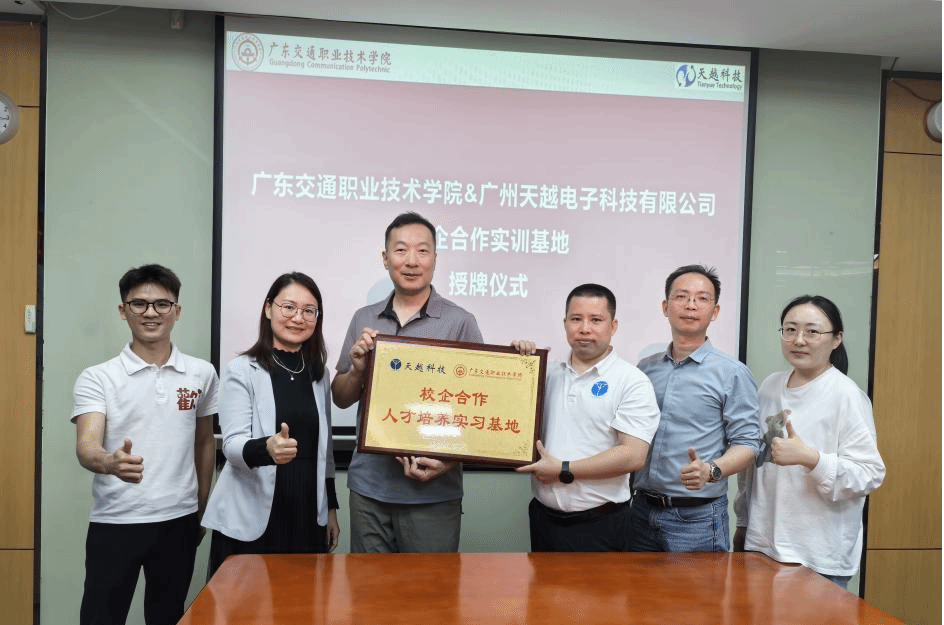 B96CC7BA6606D6B8174DA2B9FEB_69FAA6C3_36C24 36C24